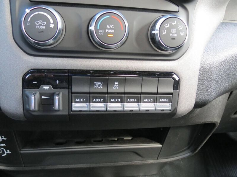 New 2024 RAM 2500 Tradesman Regular Cab 4x4 8