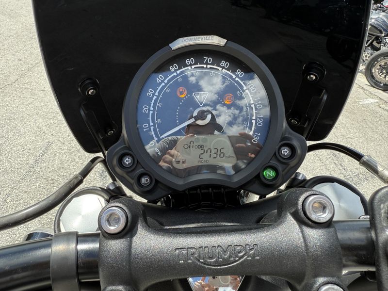 2023 Triumph Bonneville Bobber
