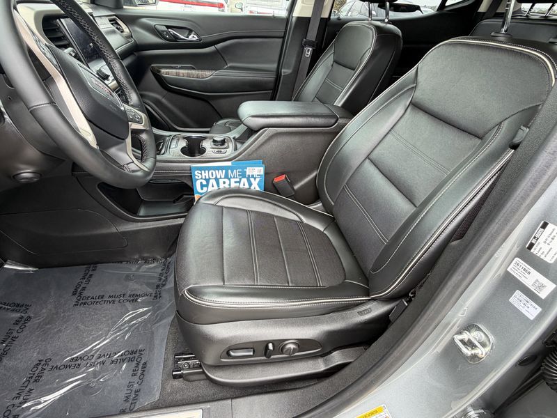 Used 2023 GMC Acadia DenaliImage 19