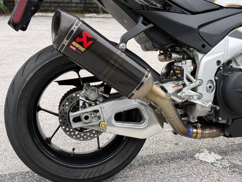 Used 2024 Aprilia TUONO V4 1100 FACTORY 