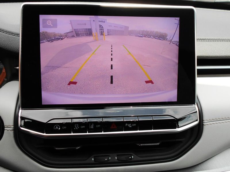 2025 Jeep Compass Limited 4x4Image 8