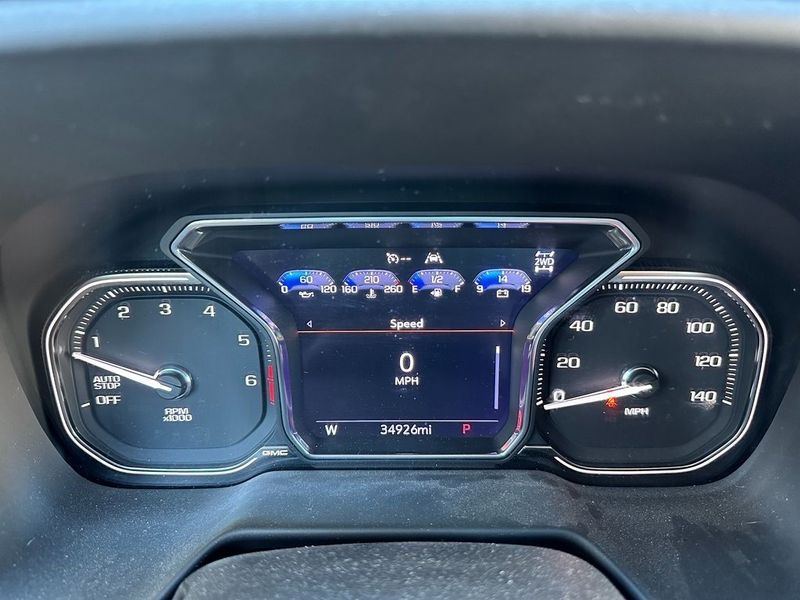2021 GMC Yukon SLEImage 18