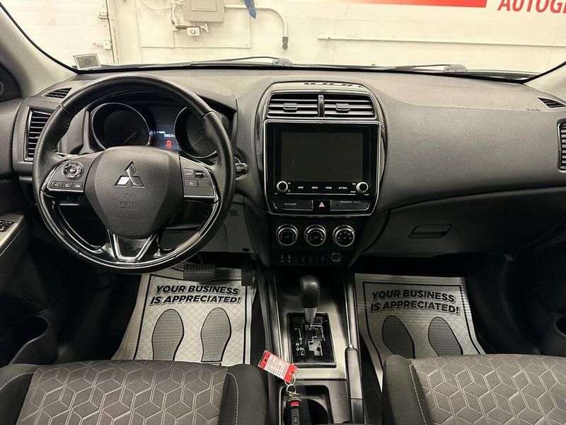 2020 Mitsubishi Outlander Sport 2.0 SEImage 24