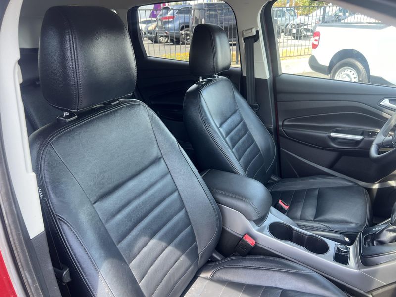 2016 Ford Escape SEImage 27
