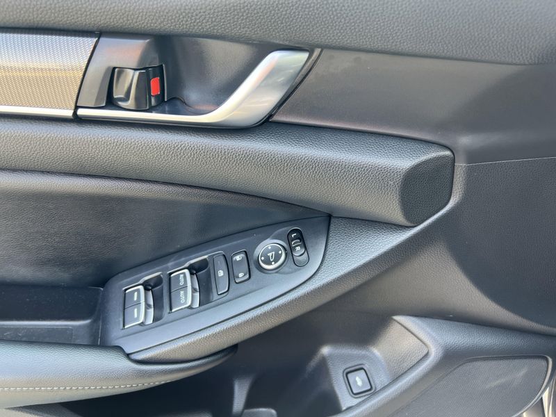 2018 Honda Accord Sedan Sport 1.5TImage 6