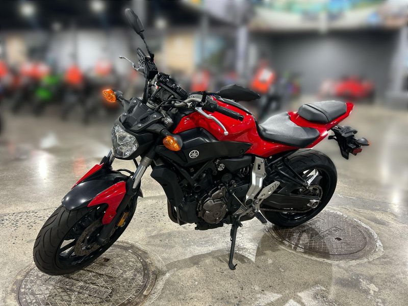 Used 2017 Yamaha FZ-07 Image 17