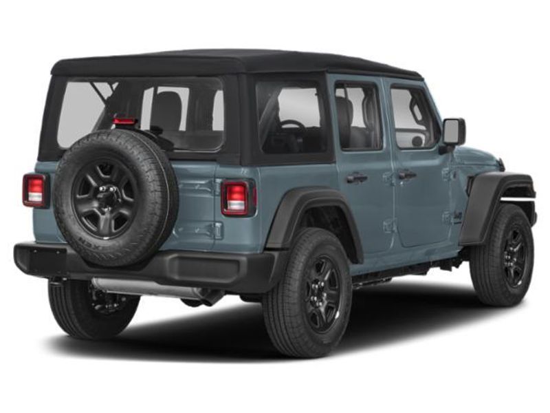 2025 Jeep Wrangler Unlimited Sport photo 3