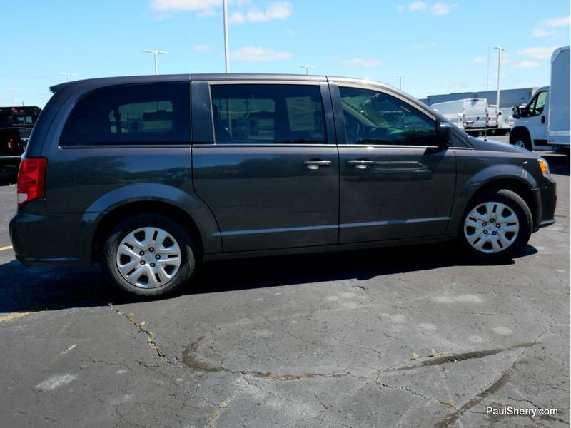 2018 Dodge Grand Caravan SEImage 13