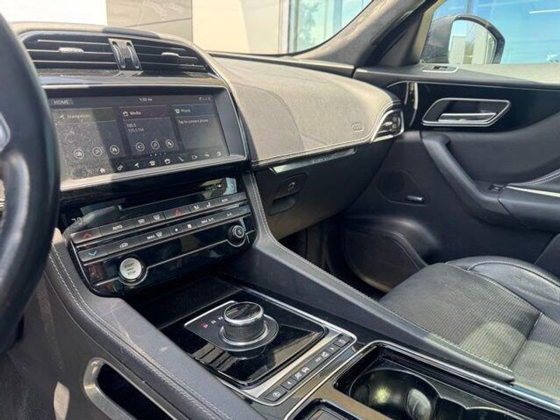 2019 Jaguar F-PACE S