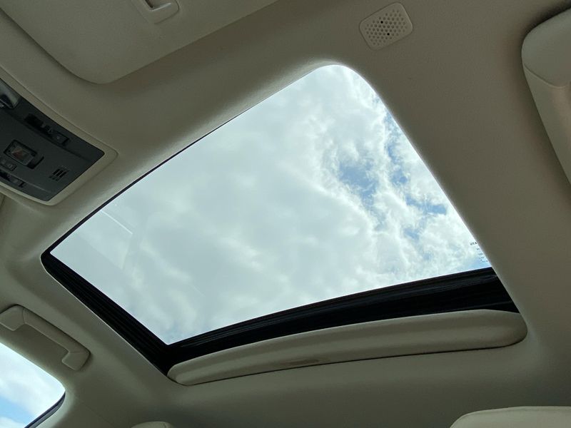 2022 Lexus RX 350Image 31