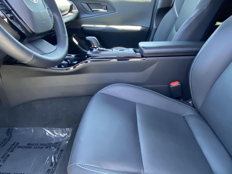 2024 Toyota Prius Image 17