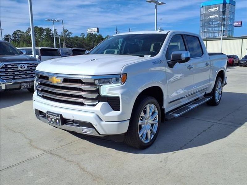 2022 Chevrolet Silverado 1500 High CountryImage 5