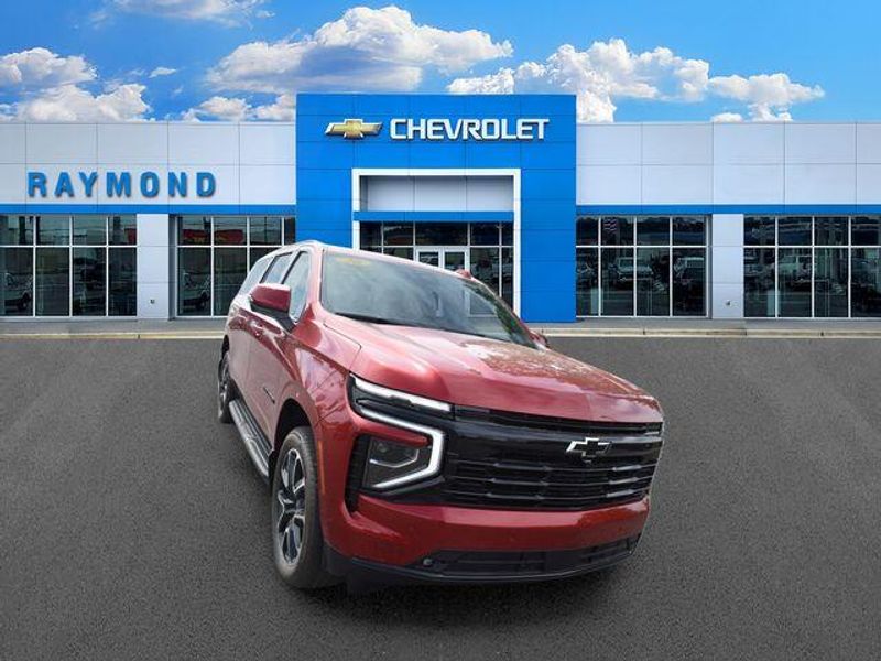New 2026 Chevrolet Suburban RSTImage 10