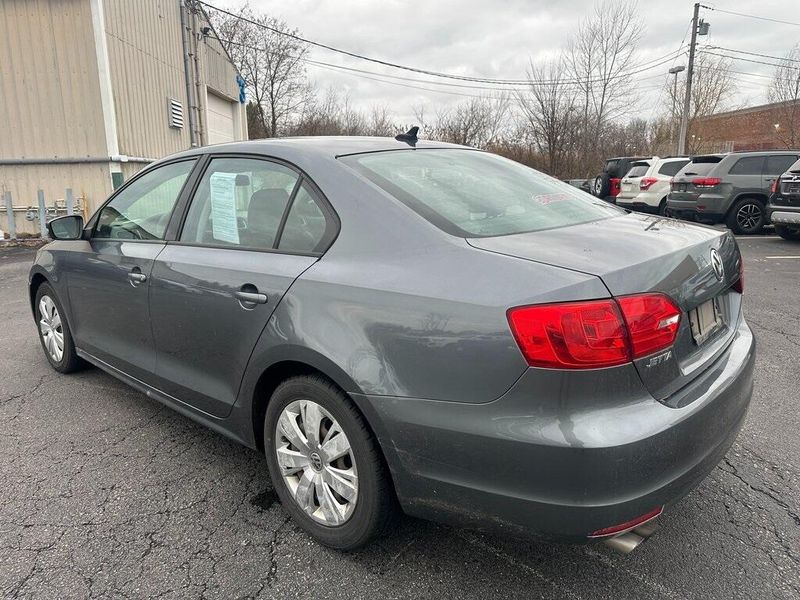 2014 Volkswagen Jetta 1.8T SEImage 11