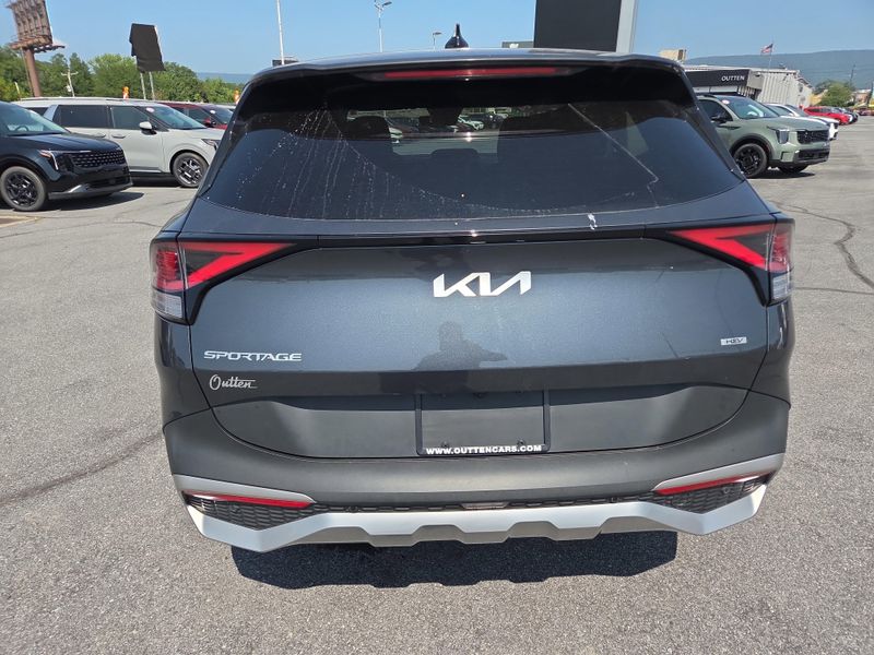 2023 Kia Sportage Hybrid LX photo 4