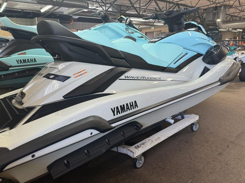 2025 Yamaha FX CRUISER HO W/AUDIO Image 9