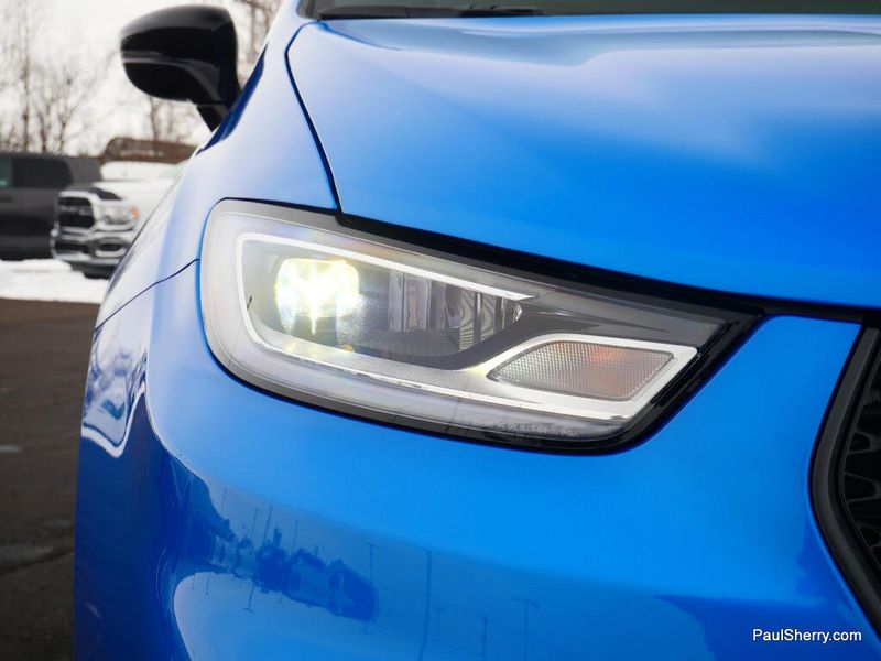 New 2026 Chrysler Pacifica Select