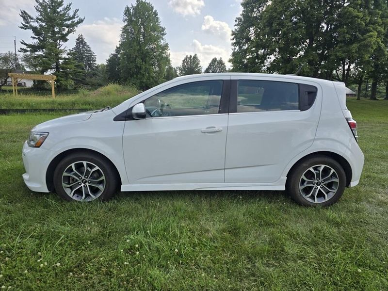 2018 Chevrolet Sonic LT photo 3