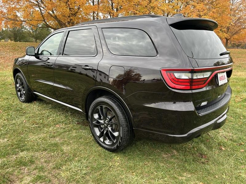 2024 Dodge Durango GT Premium Blacktop photo 3