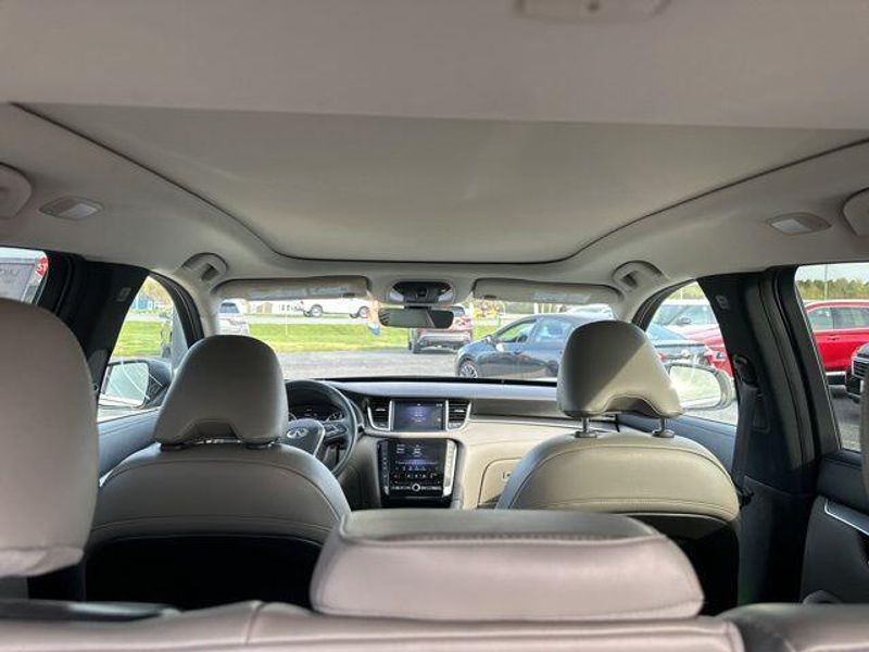 2023 INFINITI QX50 LuxeImage 16