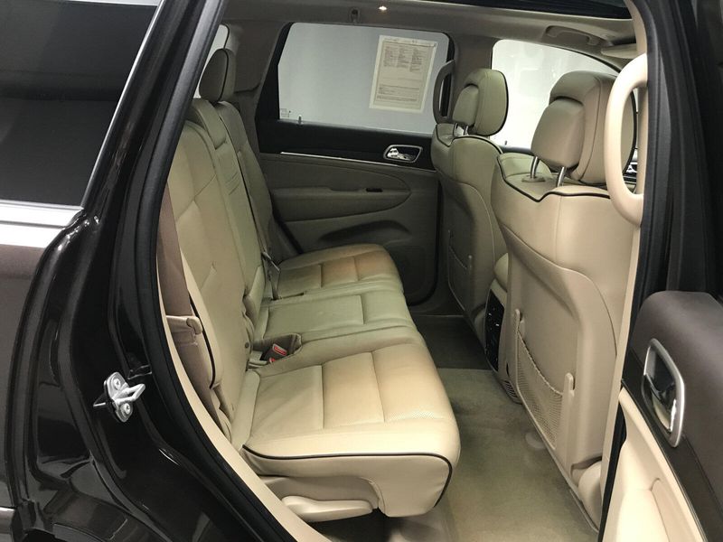 Used 2017 Jeep Grand Cherokee OverlandImage 20