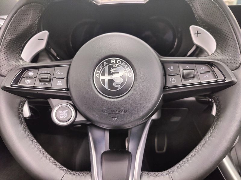 Used 2024 Alfa Romeo Tonale Ti Premium eAWD w/Sunroof/Actic/High PerfImage 29