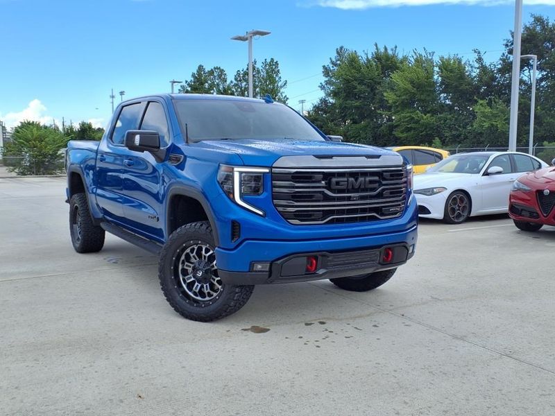 Used 2022 GMC Sierra 1500 AT4Image 1
