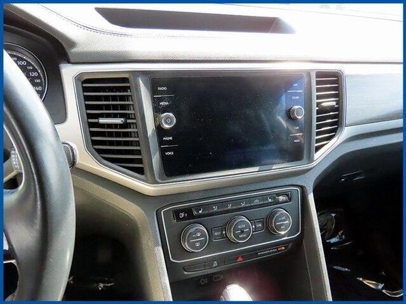 2019 Volkswagen Atlas 3.6L V6 SEImage 16
