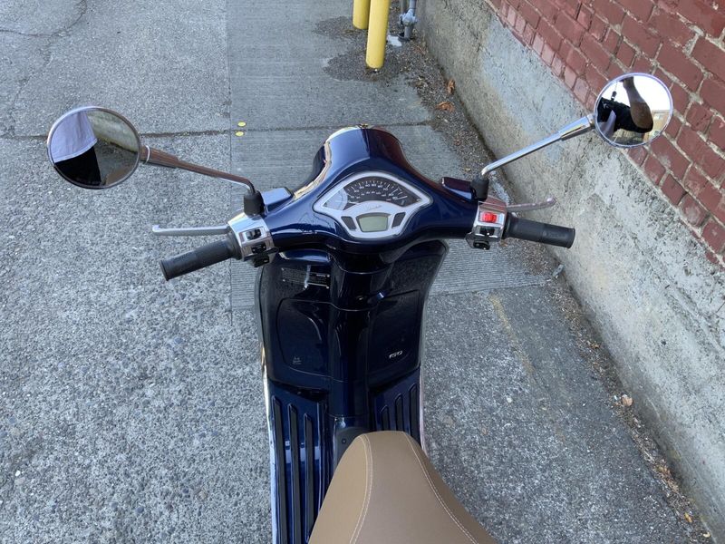 Used 2021 Vespa PRIMAVERA 150 