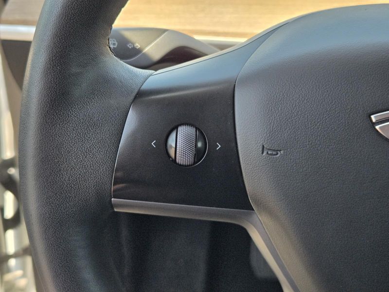 Used 2023 Tesla Model Y Long Range AWD