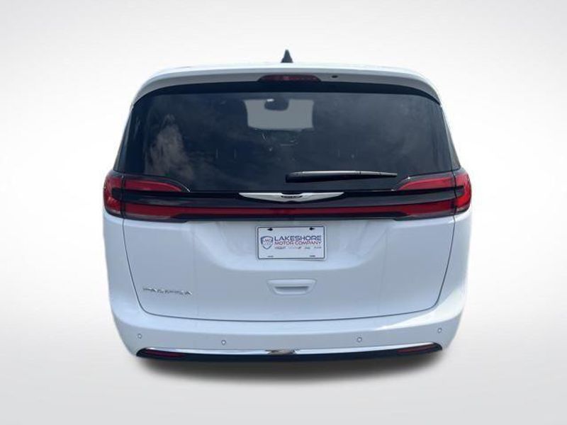 2025 Chrysler Pacifica Select2025 Chrysler Pacifica Select