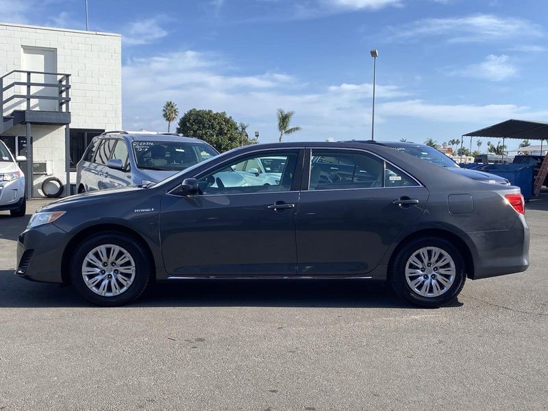 2012 Toyota Camry Hybrid LEImage 7