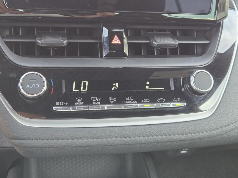 Used 2025 Toyota Corolla SE CVT (Natl)