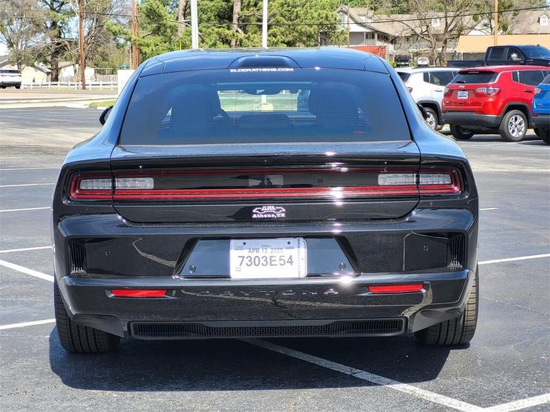 2025 Dodge Charger 2-door Daytona R/T AwdImage 5