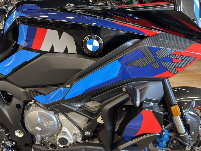2025 BMW M 1000 XR BLACK STORM METALLIC 