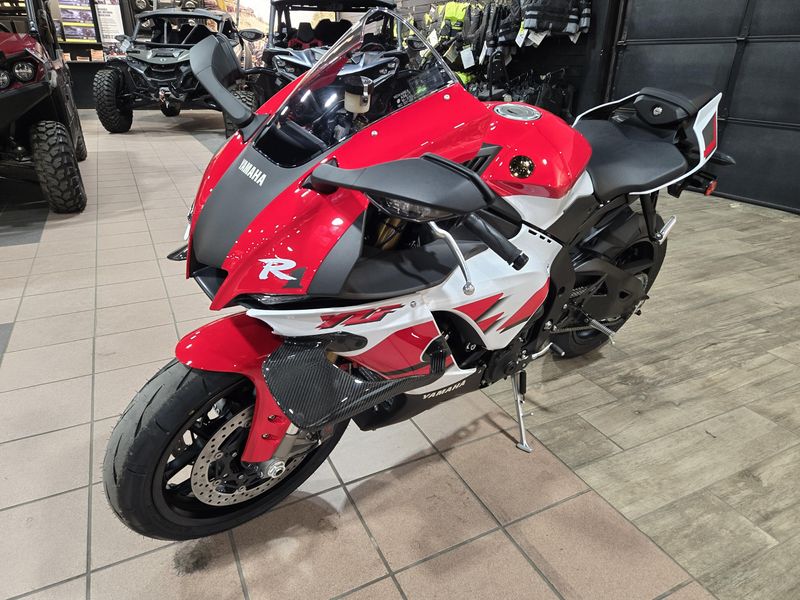 NEW 2026 YAMAHA YZFR1 70TH ANNIVERSARY EDITION Image 3