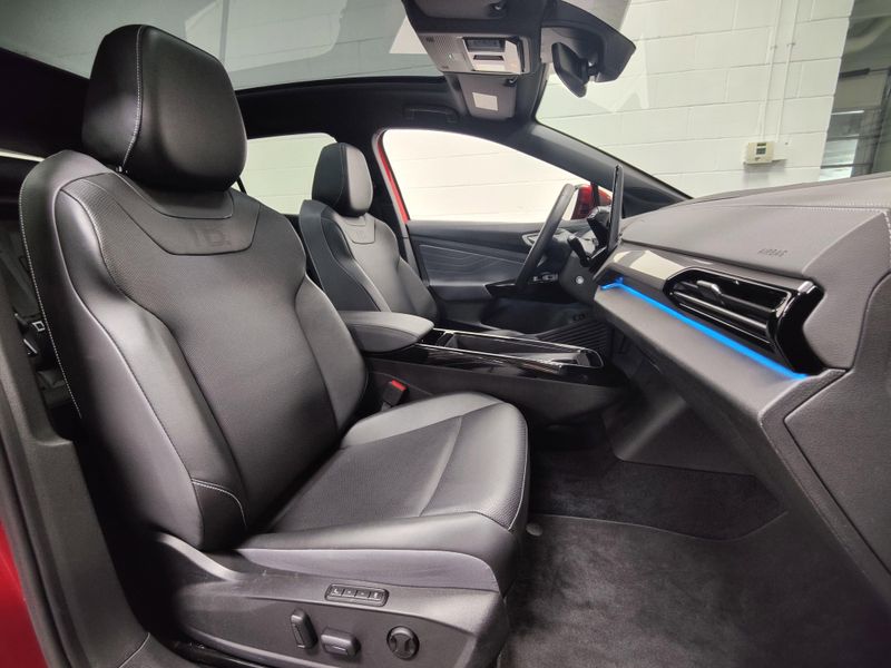 2023 Volkswagen ID.4 Pro S AWD 82kW w/Glass RoofImage 6