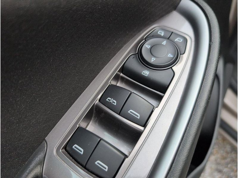 Used 2024 Chevrolet Malibu LTImage 12