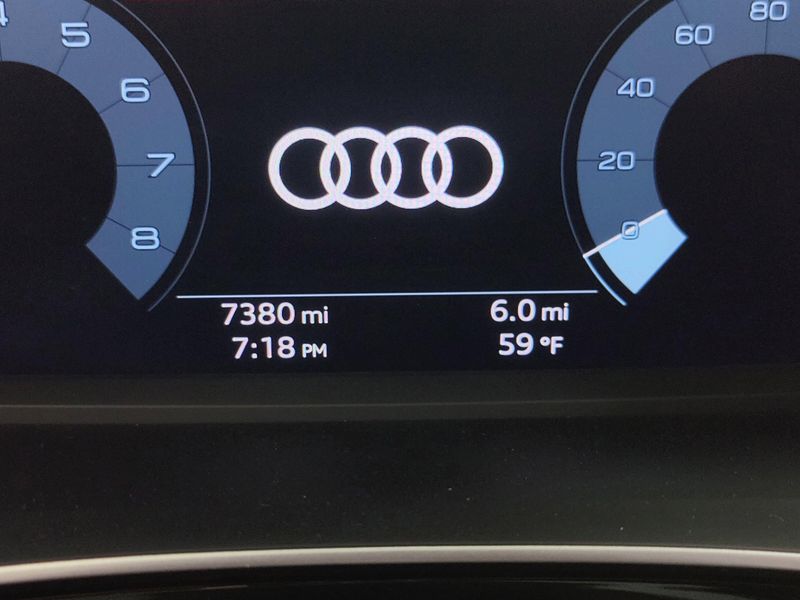 Used 2024 Audi Q3 S line Premium AWD w/ConvenienceImage 32