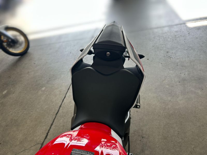 New 2026 Yamaha YZF-R1 70TH ANNIVERSARY EDITION Image 17