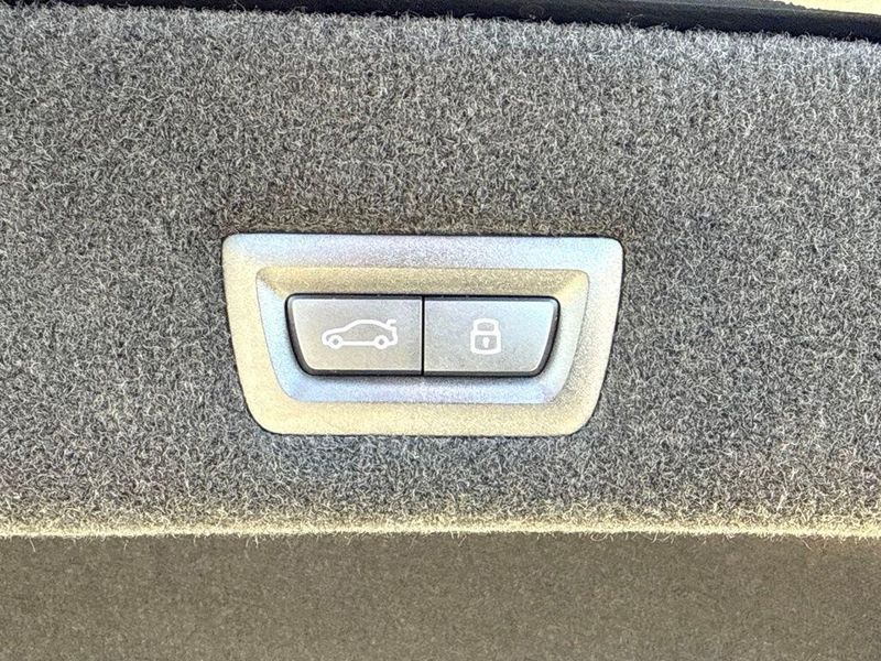 Used 2026 BMW 7 Series 740iImage 17