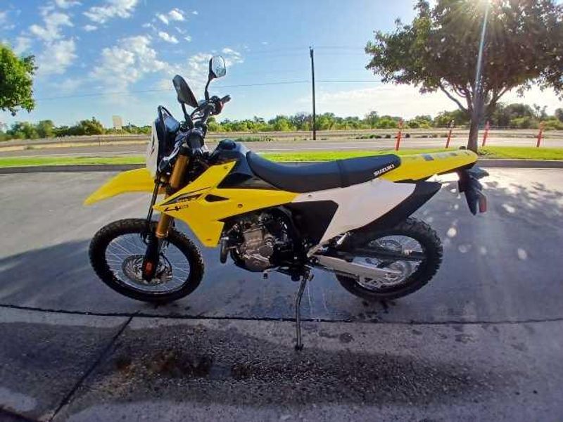 New 2025 Suzuki DRZ 4S BASE 