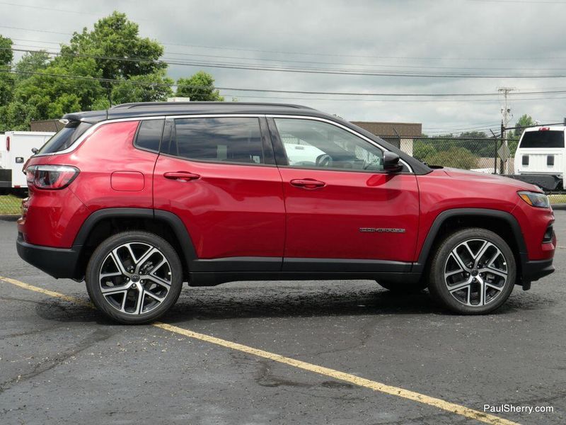 New 2025 Jeep Compass Limited 4x4Image 11