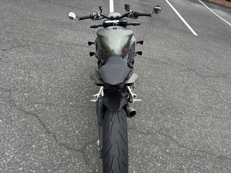 2024 Ducati Streetfighter V2