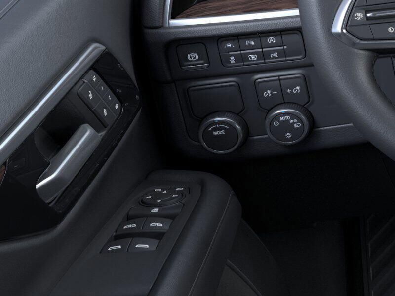 2025 Chevrolet Suburban LTImage 22