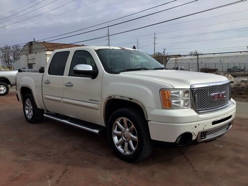 2011 GMC Sierra 1500 DenaliImage 7