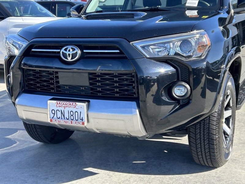 2023 Toyota 4Runner TRD Off-Road PremiumImage 9