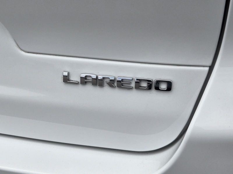 Used 2023 Jeep Grand Cherokee L Laredo 4x2