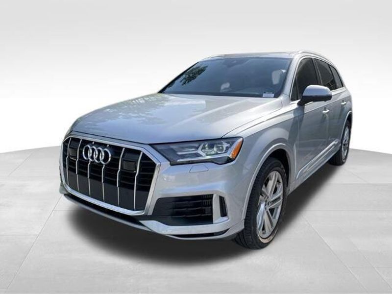 2021 Audi Q7 Premium Plus