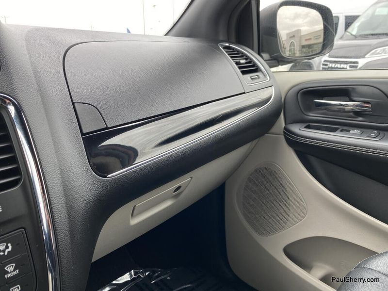 Used 2019 Dodge Grand Caravan SXT